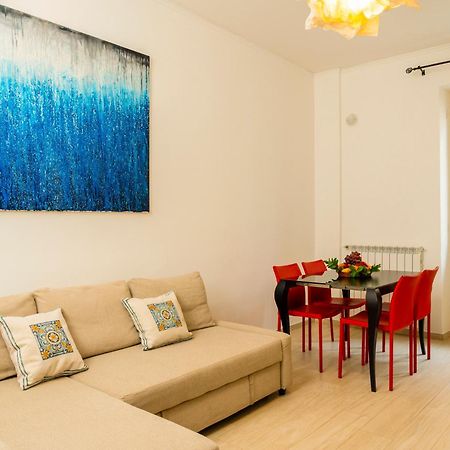 Casa Relax Mondello Apartment Bagian luar foto