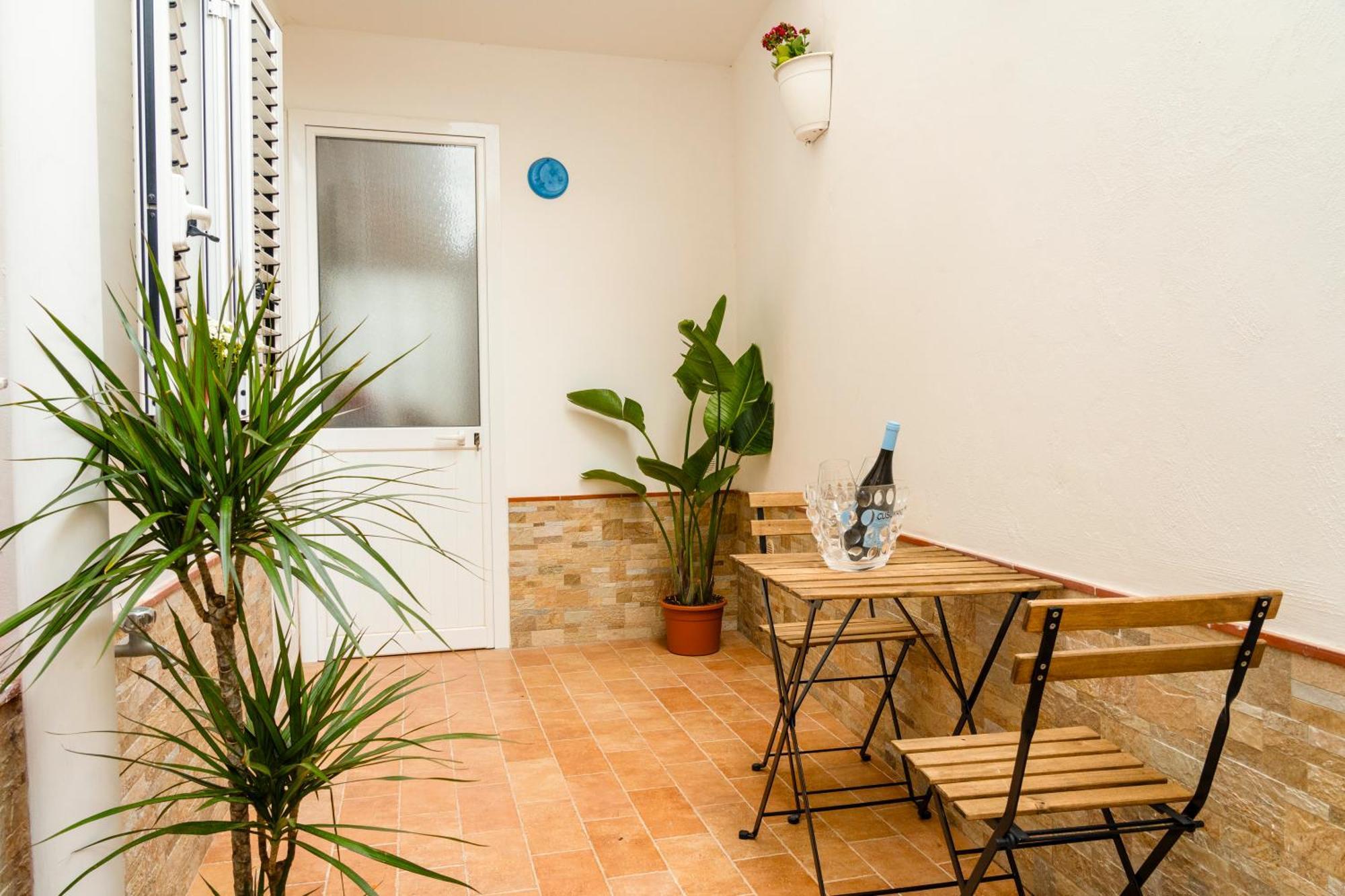Casa Relax Mondello Apartment Bagian luar foto